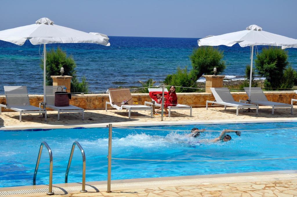 Artina Aparthotel