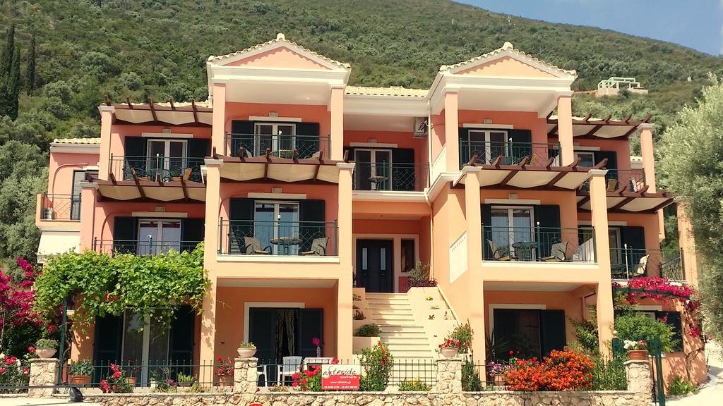 Asterida Sivota (Lefkada)