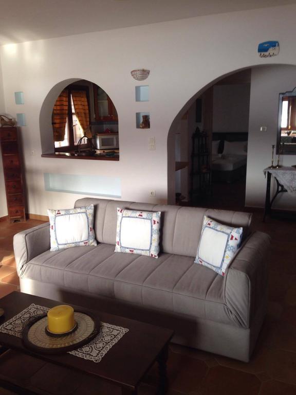 Apartment Pleoussa Studio And *
