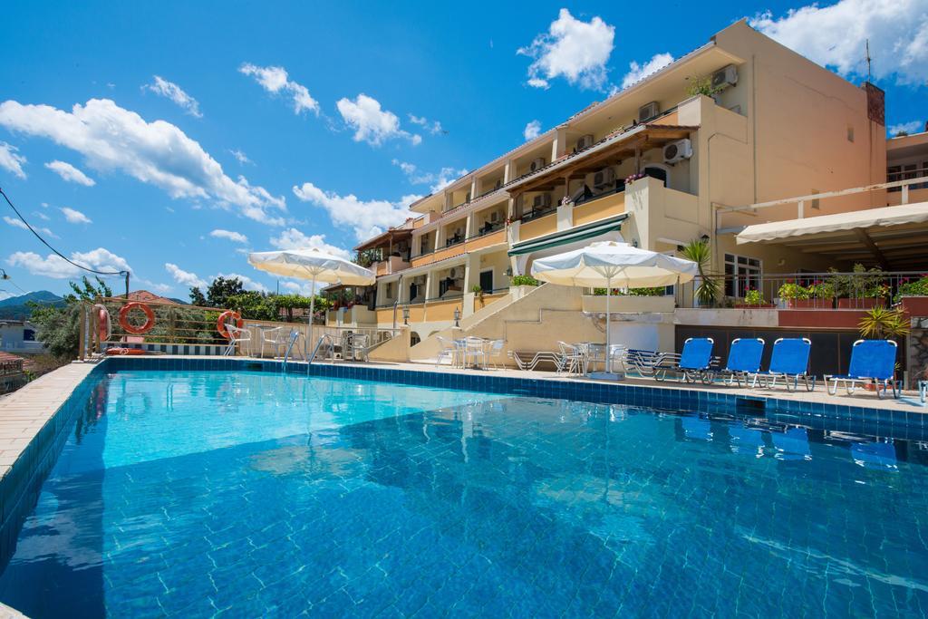 Hotel Niras 2*