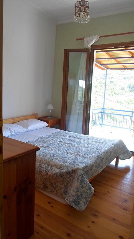 Guest house To Valsamo