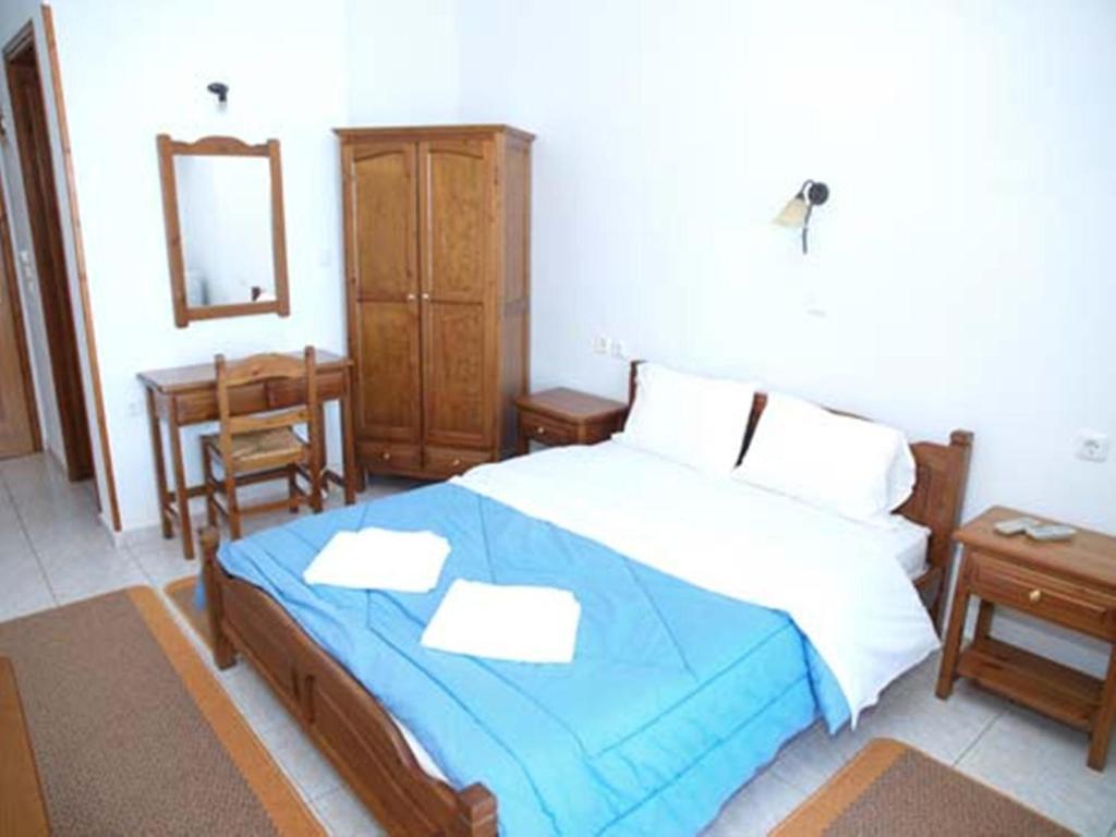 To Limanaki Guest house Chorefton