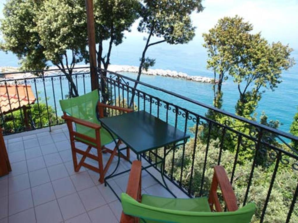 Guest house To Limanaki 3*
