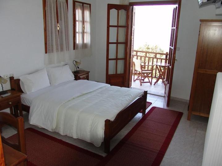 Guest house To Limanaki