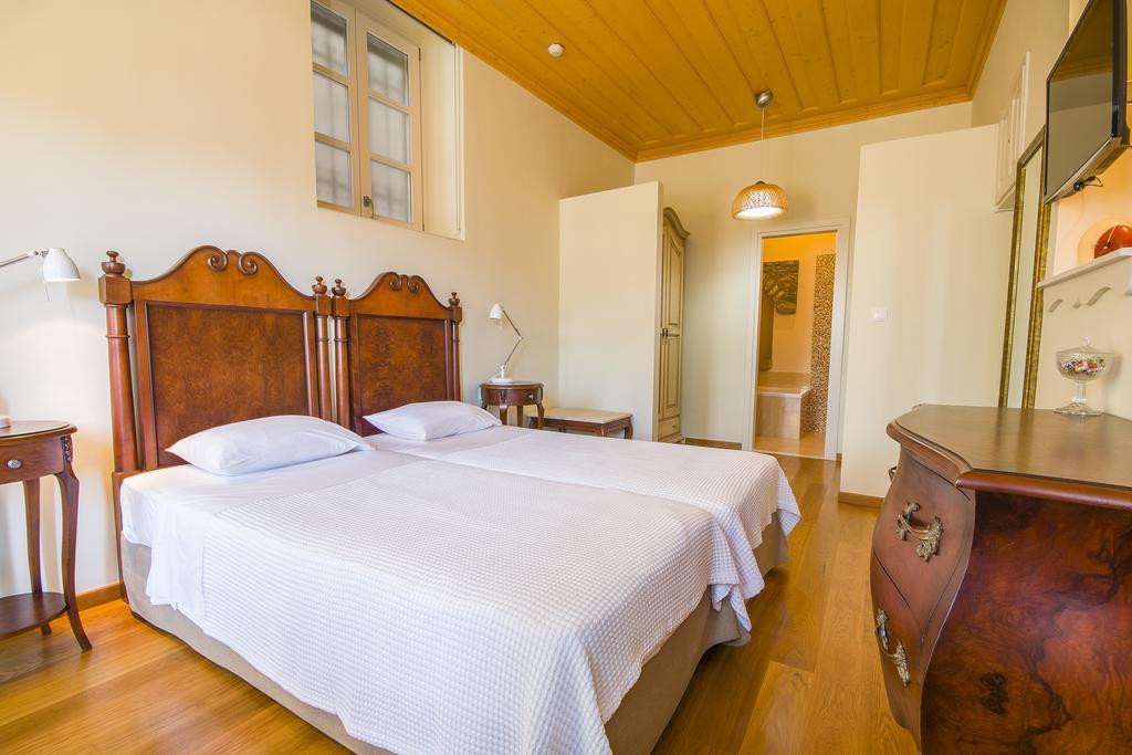 Aparthotel Thea Symi