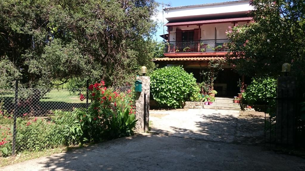 Akamatis Giorgos Therma (Samothraki)