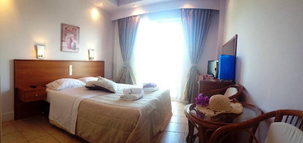 Hotel Souris 2*