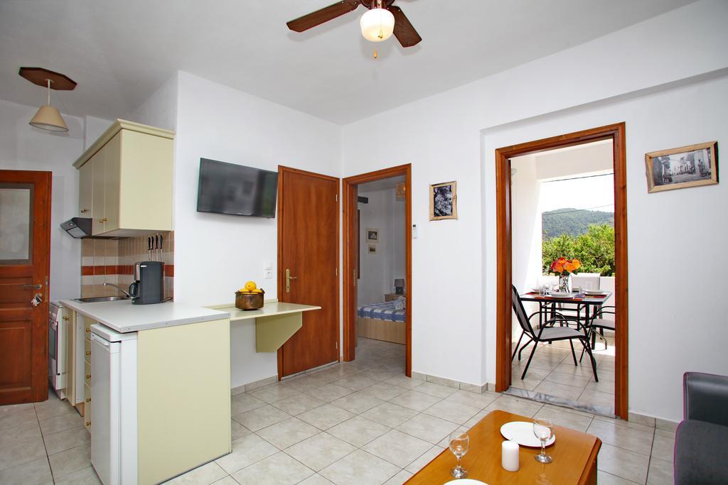 Guest house Giasemi