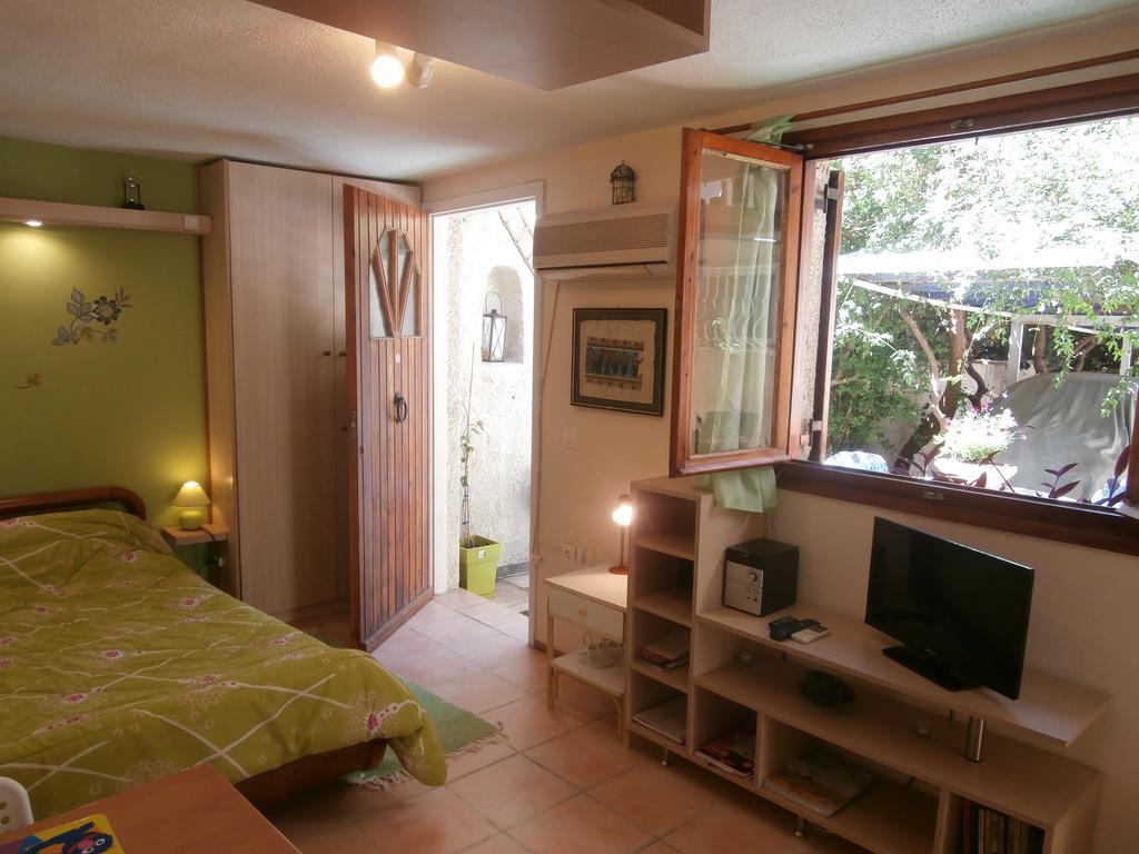Glyfada Studio Athens