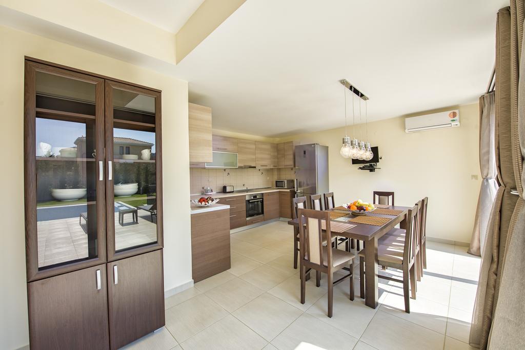 Villa Olive House