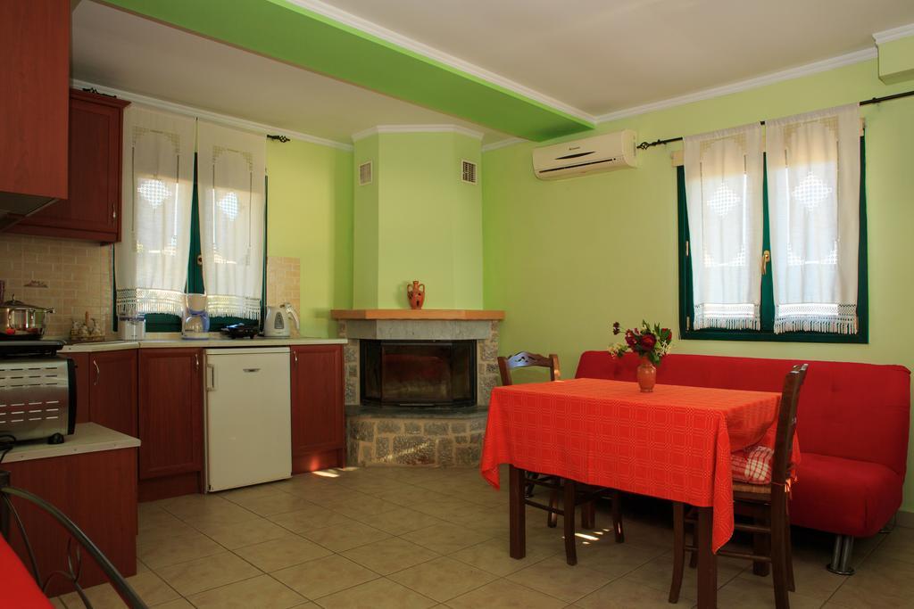 Apartment To Asteri Avgonima