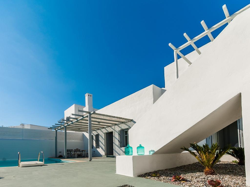 Villa White Village