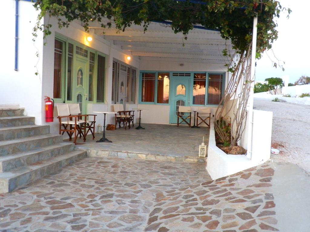 Parasporos Village Adamantas (Milos)