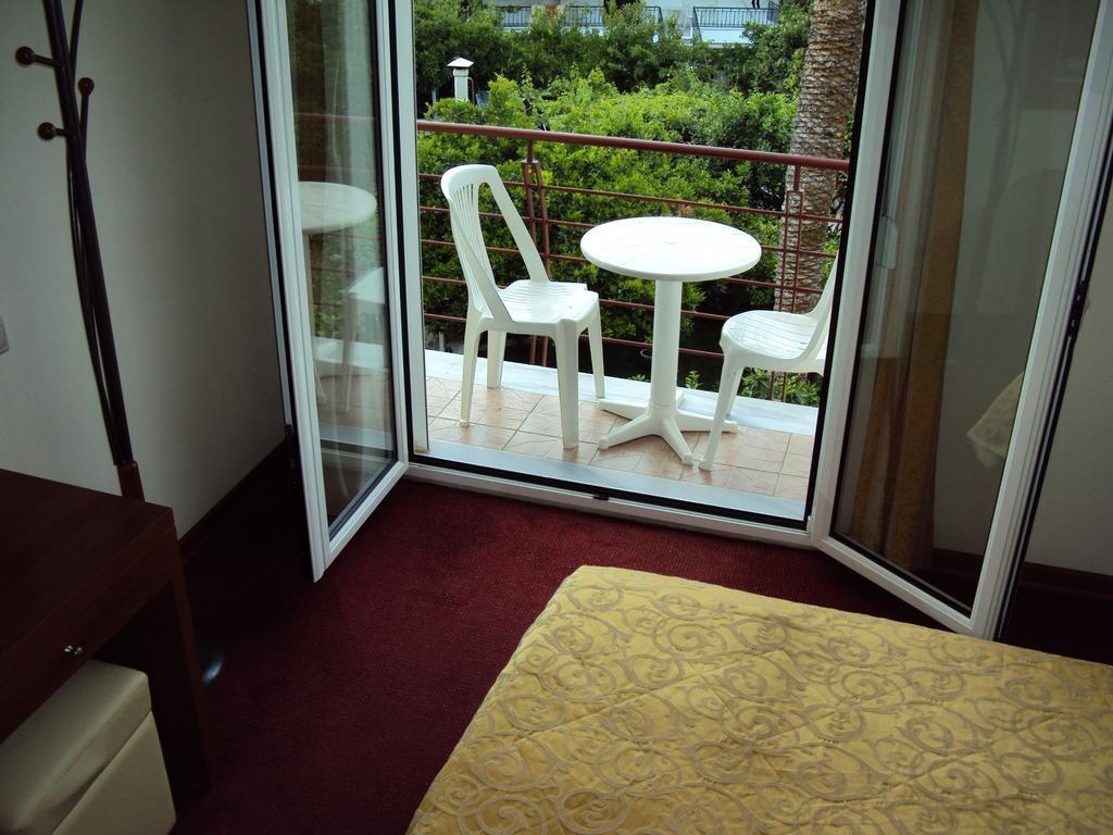 Hotel Knossos City