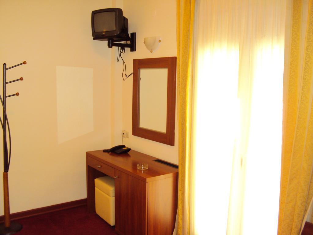Hotel Knossos City