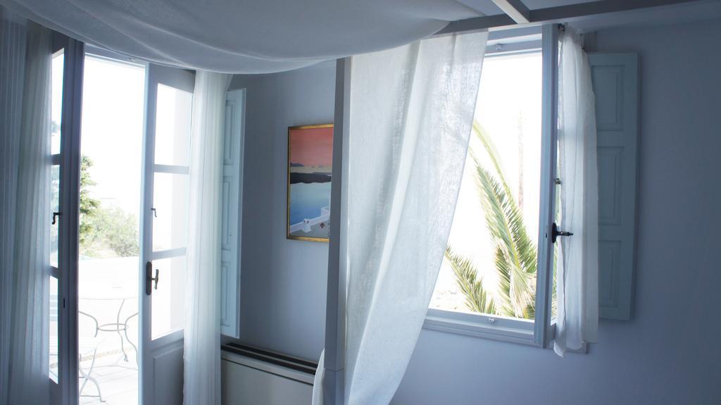 Hotel Pantheon Deluxe Imerovigli (Santorini)
