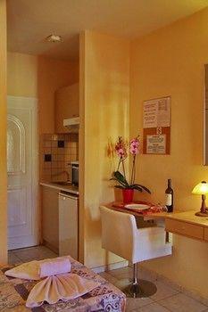 Apartment Irida Apartments By Estia *