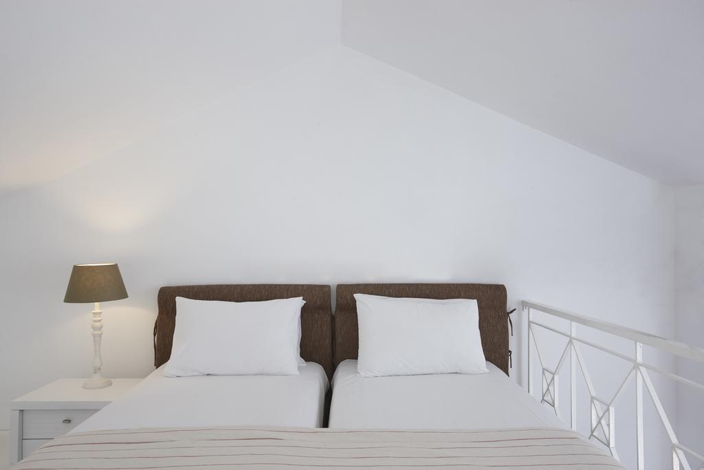 Aparthotel Anassa Mare Villas & Residences 3*