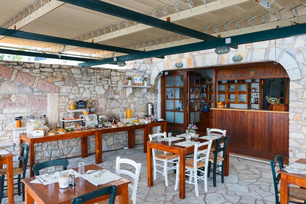 Aparthotel Grekis And Petalidi