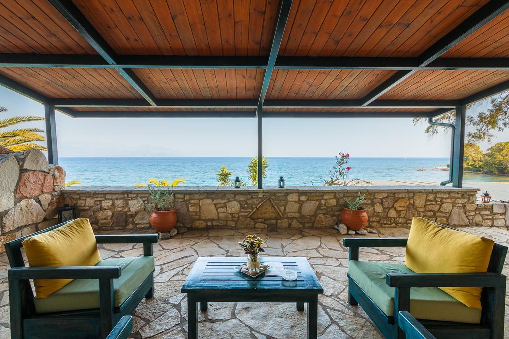 Aparthotel Grekis And Petalidi