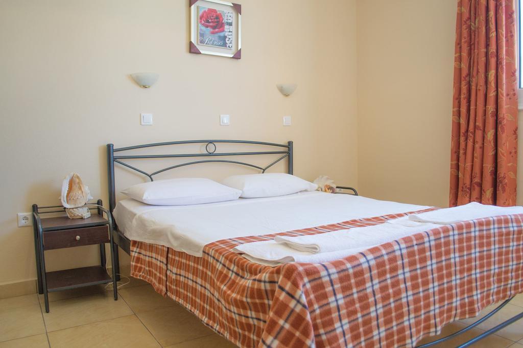 Aparthotel Dorana & Trekking 2*