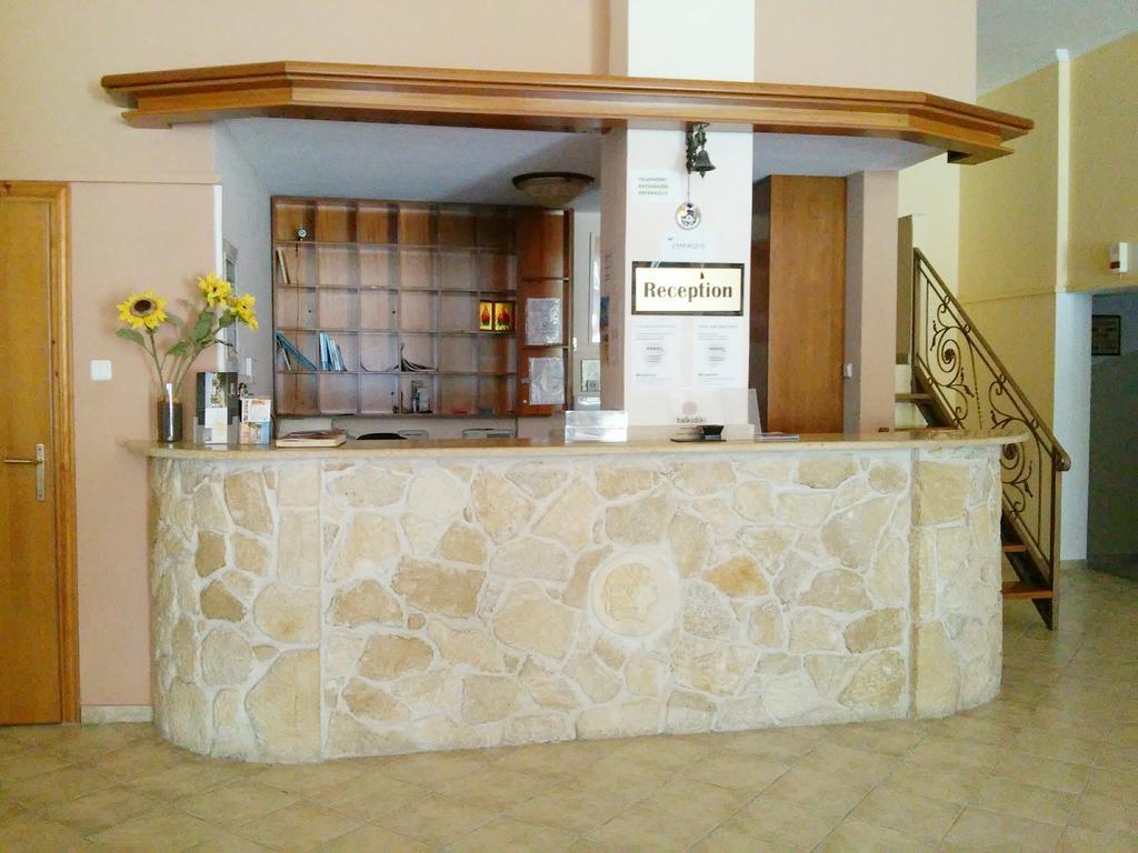 Aparthotel Asteras 2*