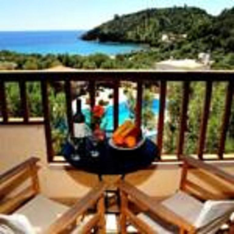 Limnionas Bay Village