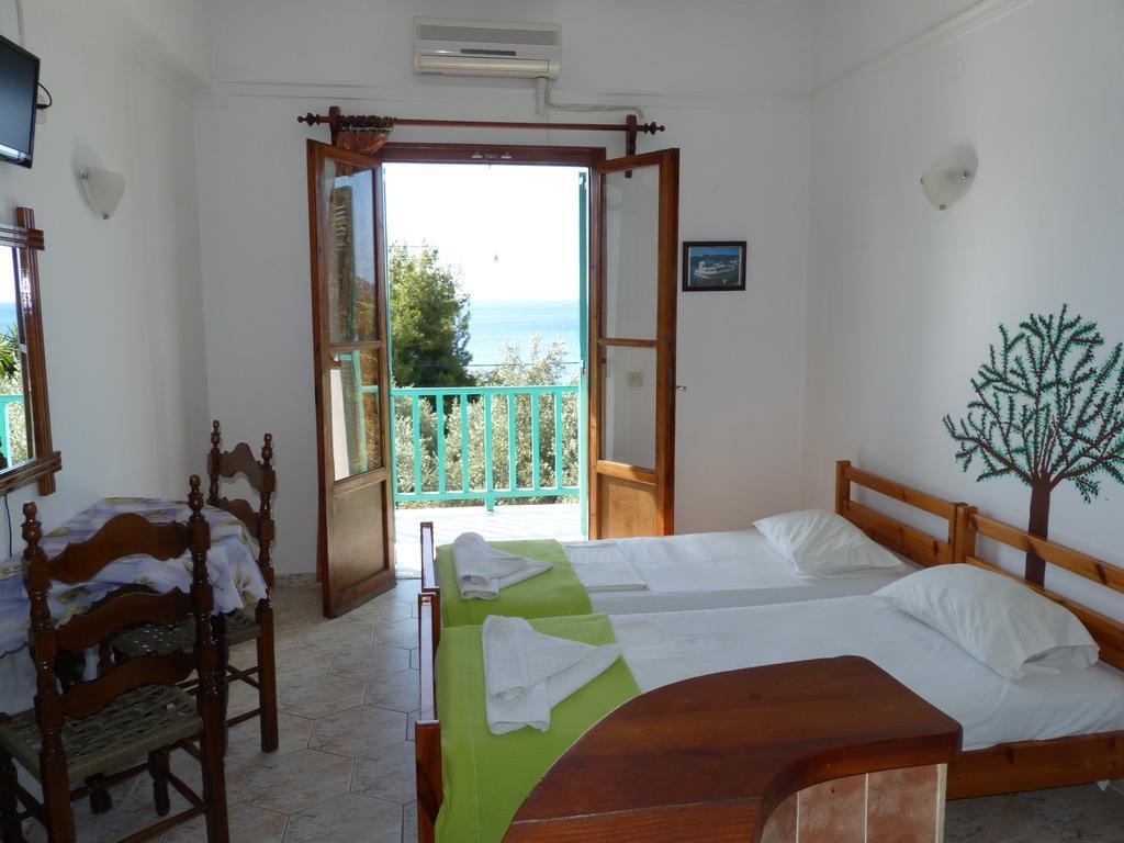 Azalea Megali Ammos (Skiathos)
