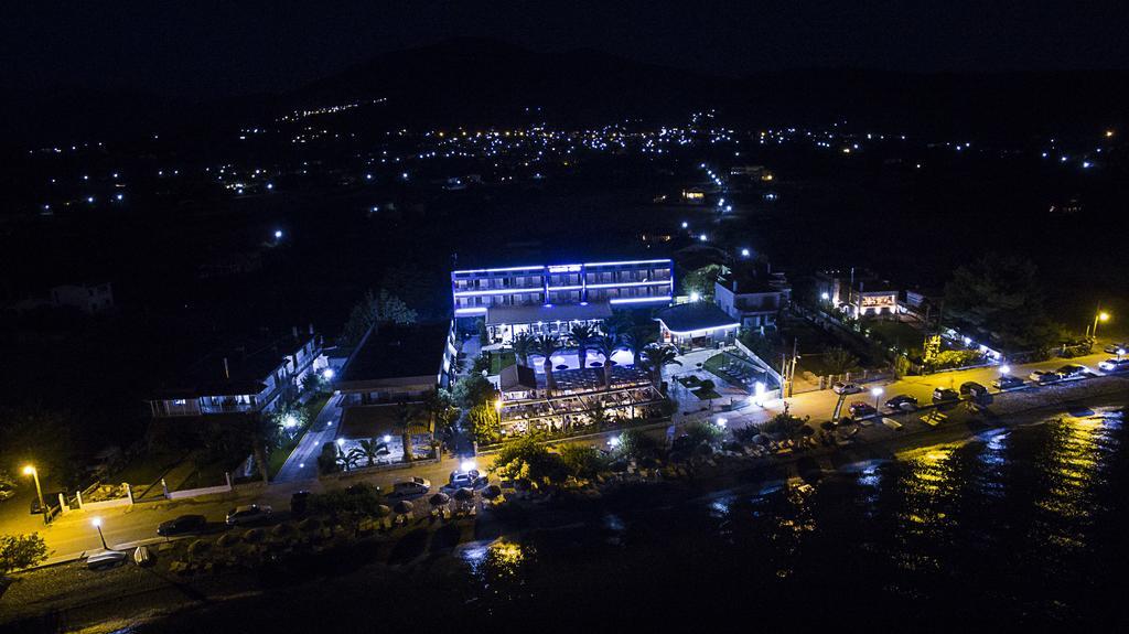 Hotel Evvoiki Akti Politika