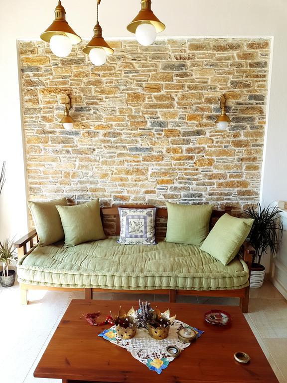 Guest house Mando Beachfront Stafylos