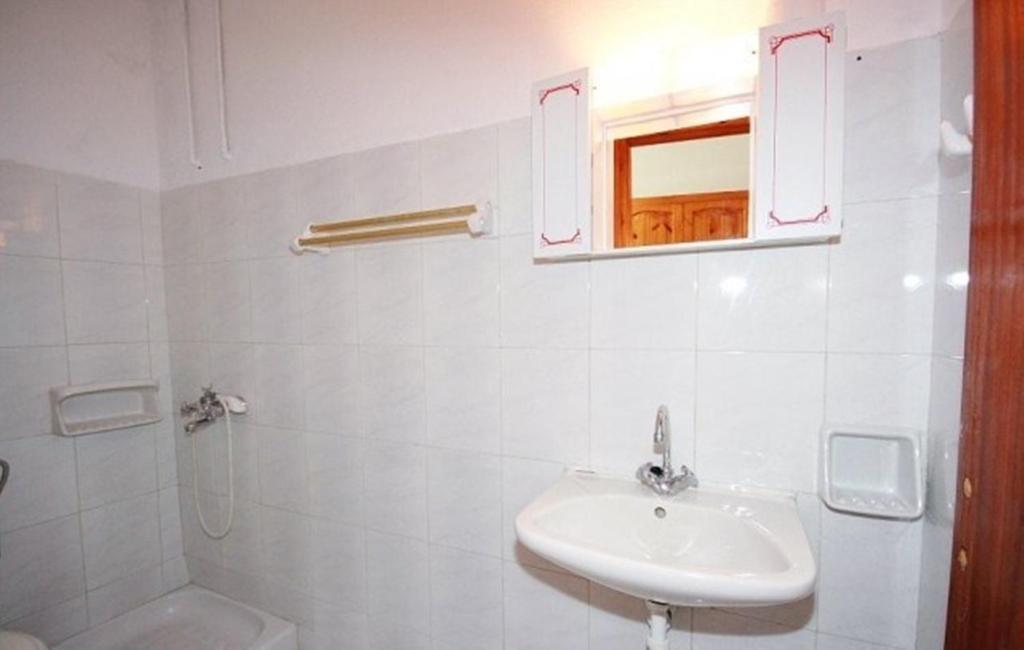 Paleopalace Apartment *
