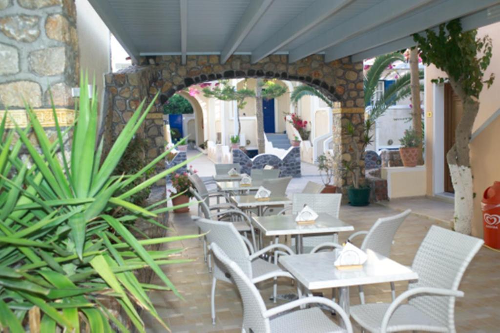 Polydefkis Hotel