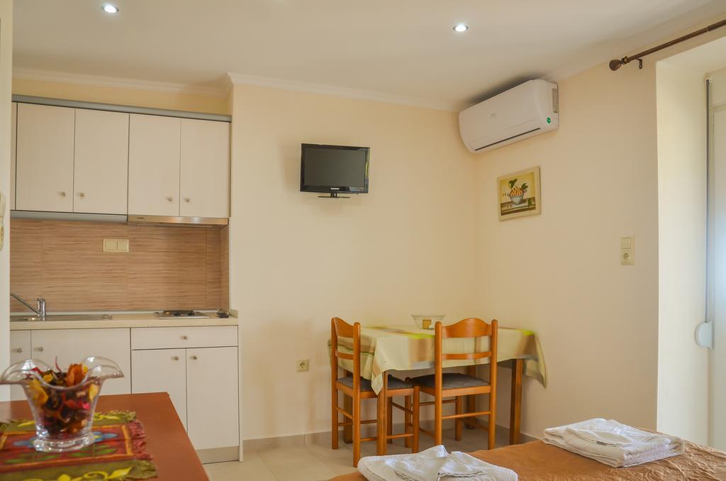 Apartment Avra