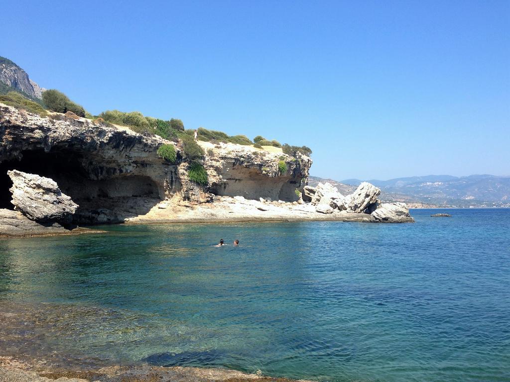 Aparthotel Limnionas Bay Village
