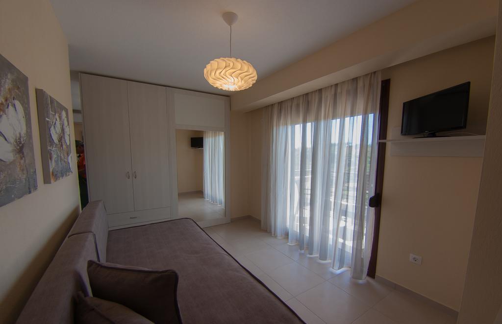 Apartment Ianthi Maisonettes Nea Roda