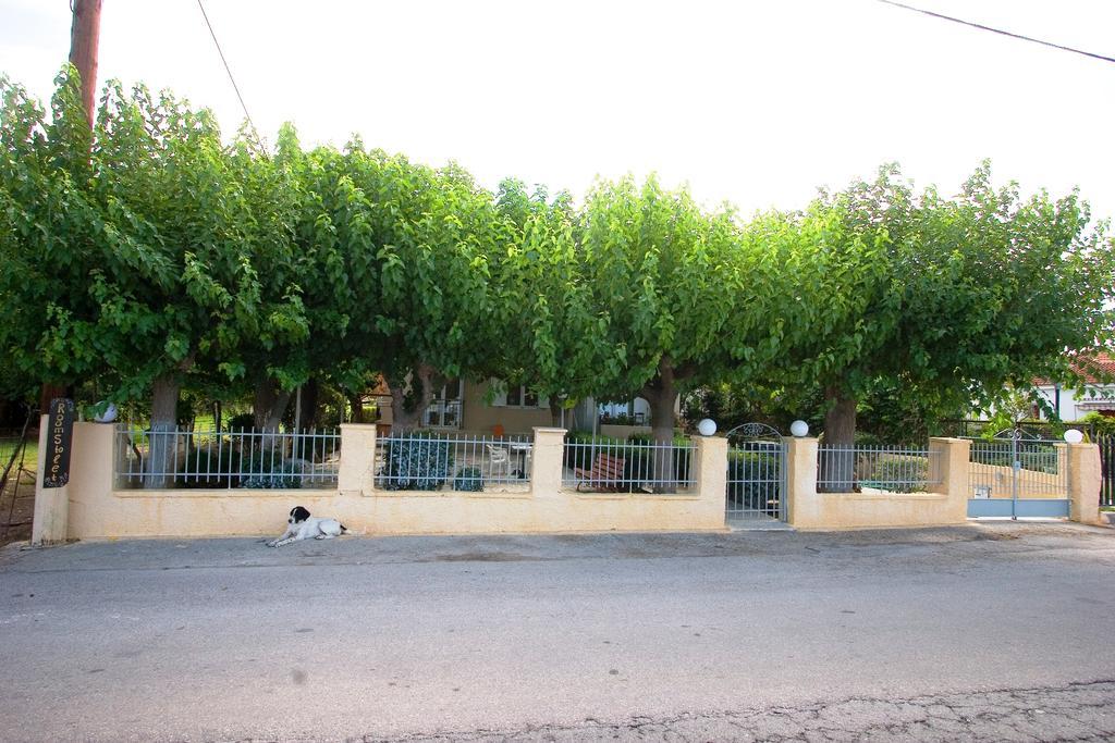 Apartment Mamanis *