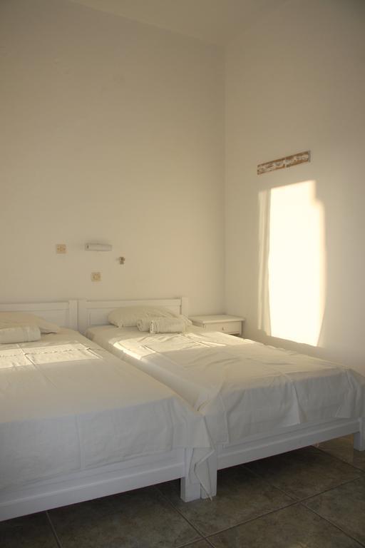 Hotel Armadoros / Backpackers Chora (Ios)