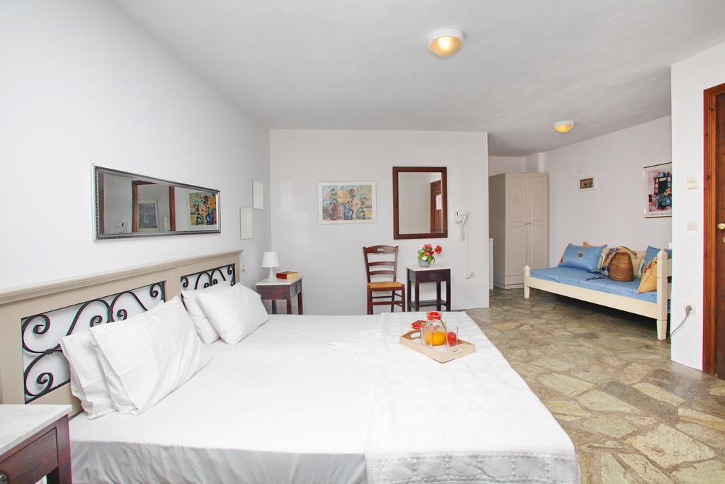 Hotel Aperanto Galazio 2*