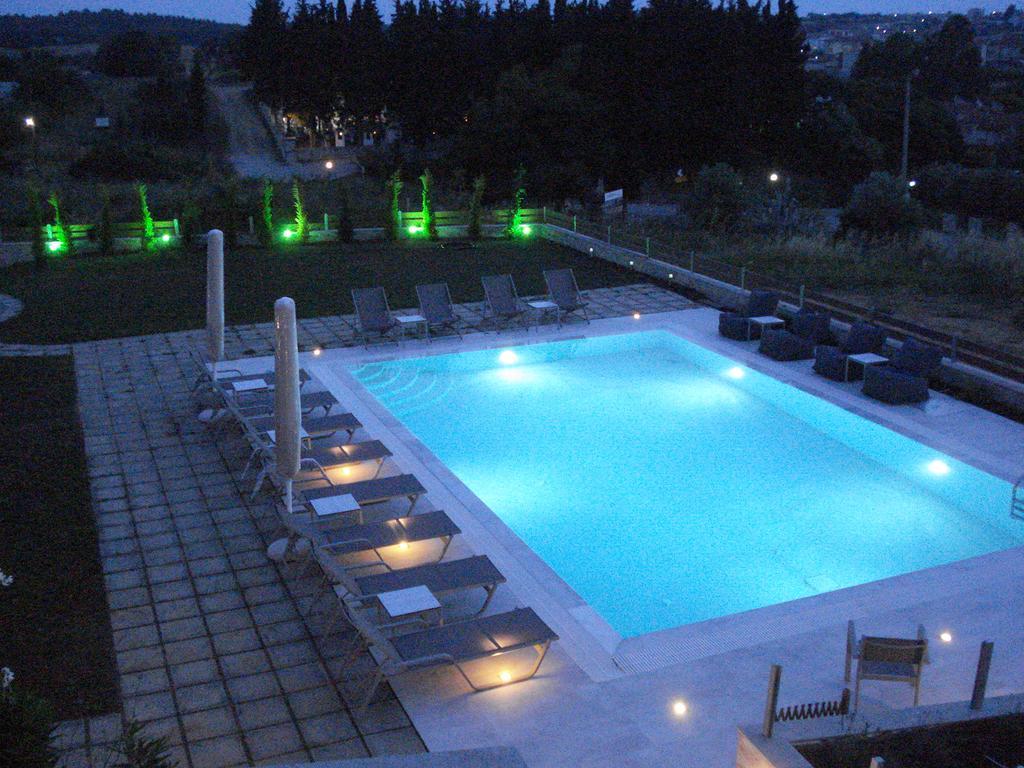 Apartment Madeleine Tower View Nea Fokea