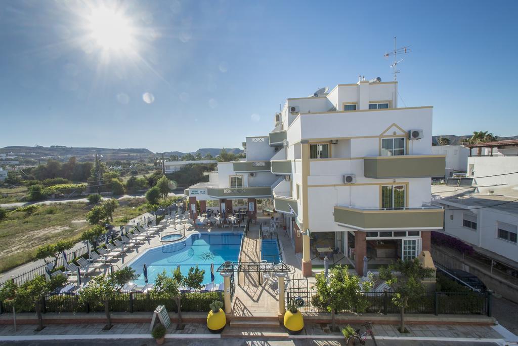 Aparthotel Agrellis