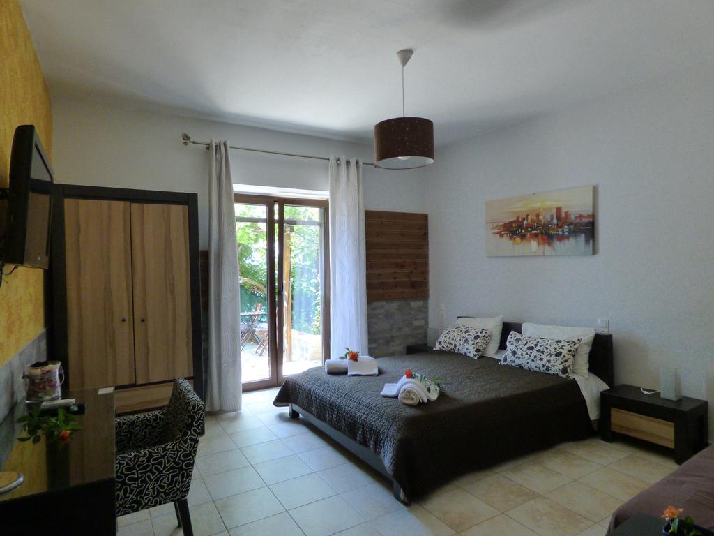Apartment Isalos *