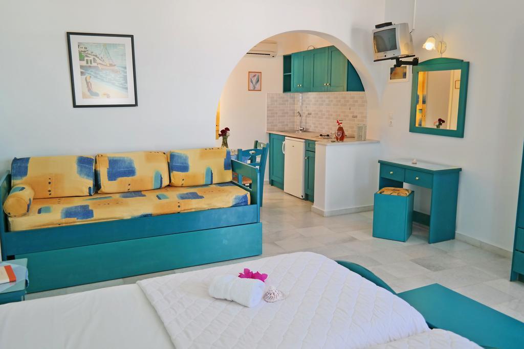 Aparthotel Maroussa 2*