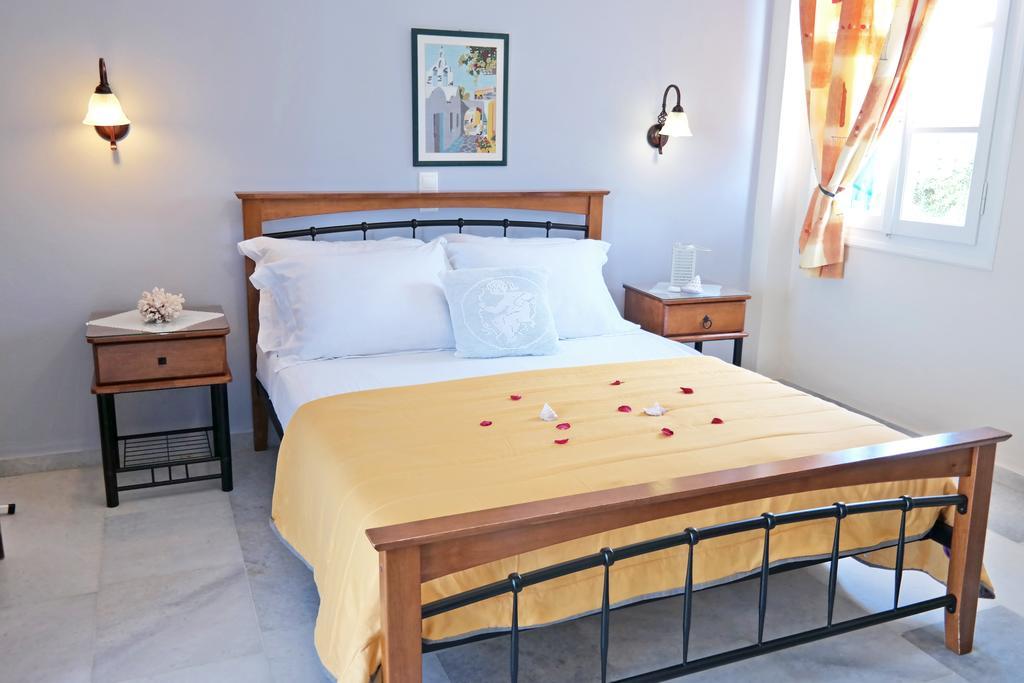 Aparthotel Maroussa 2*