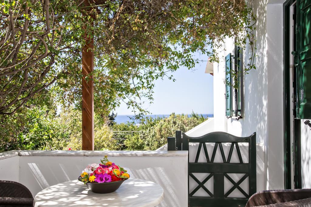 Parathyro Sto Aigaio 1 Tinos