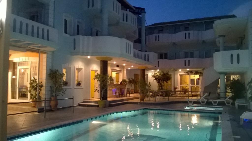 Hotel Spiros 3*