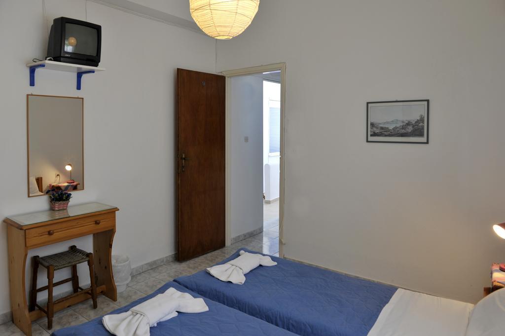 Guest house Soulis Adamantas (Milos)