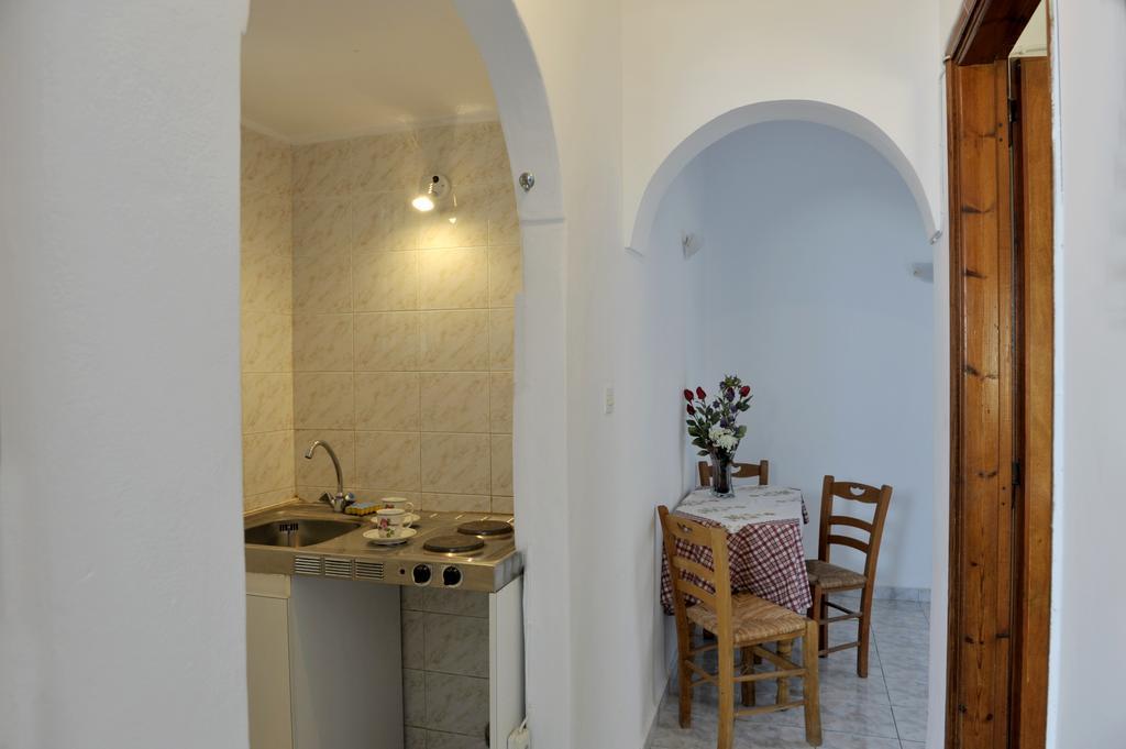 Soulis Adamantas (Milos)