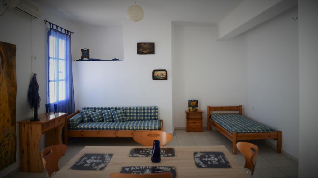 Guest house Soulis Adamantas (Milos)