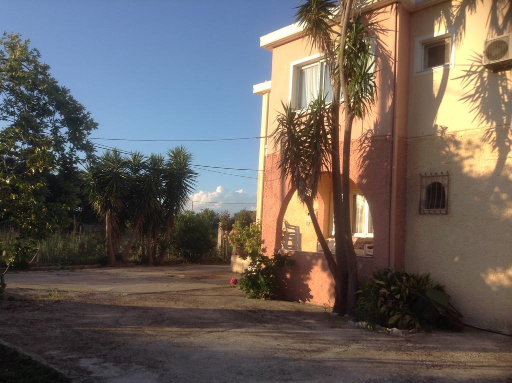 Villa Oneiropagida *