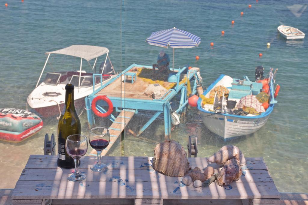 Apartment Mpitzarakis On The *